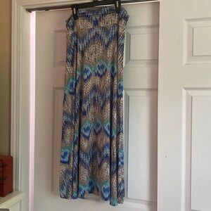 Colorful Maxi skirt with fun design